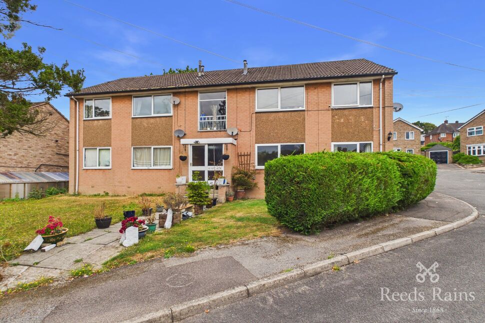 Flat Woodview Close in North East Derbyshire