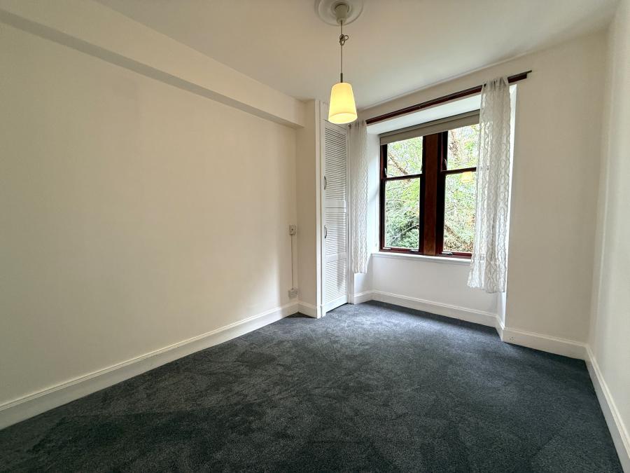 Flat Niddrie Road in Glasgow