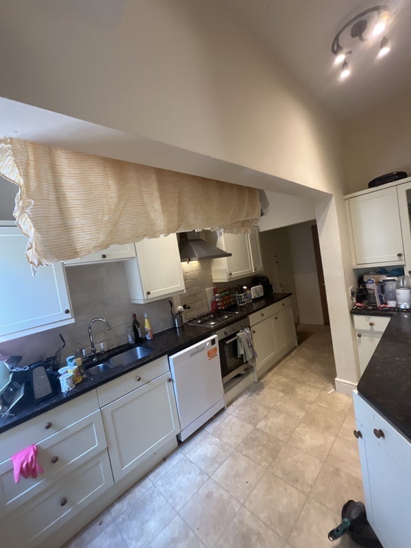 Room Talford Grove in Manchester