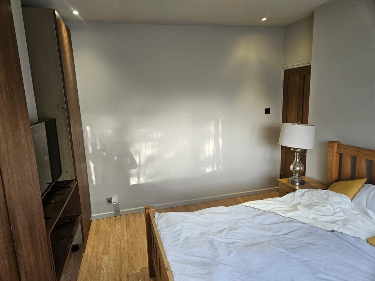 Room Victoria Avenue in Greater London