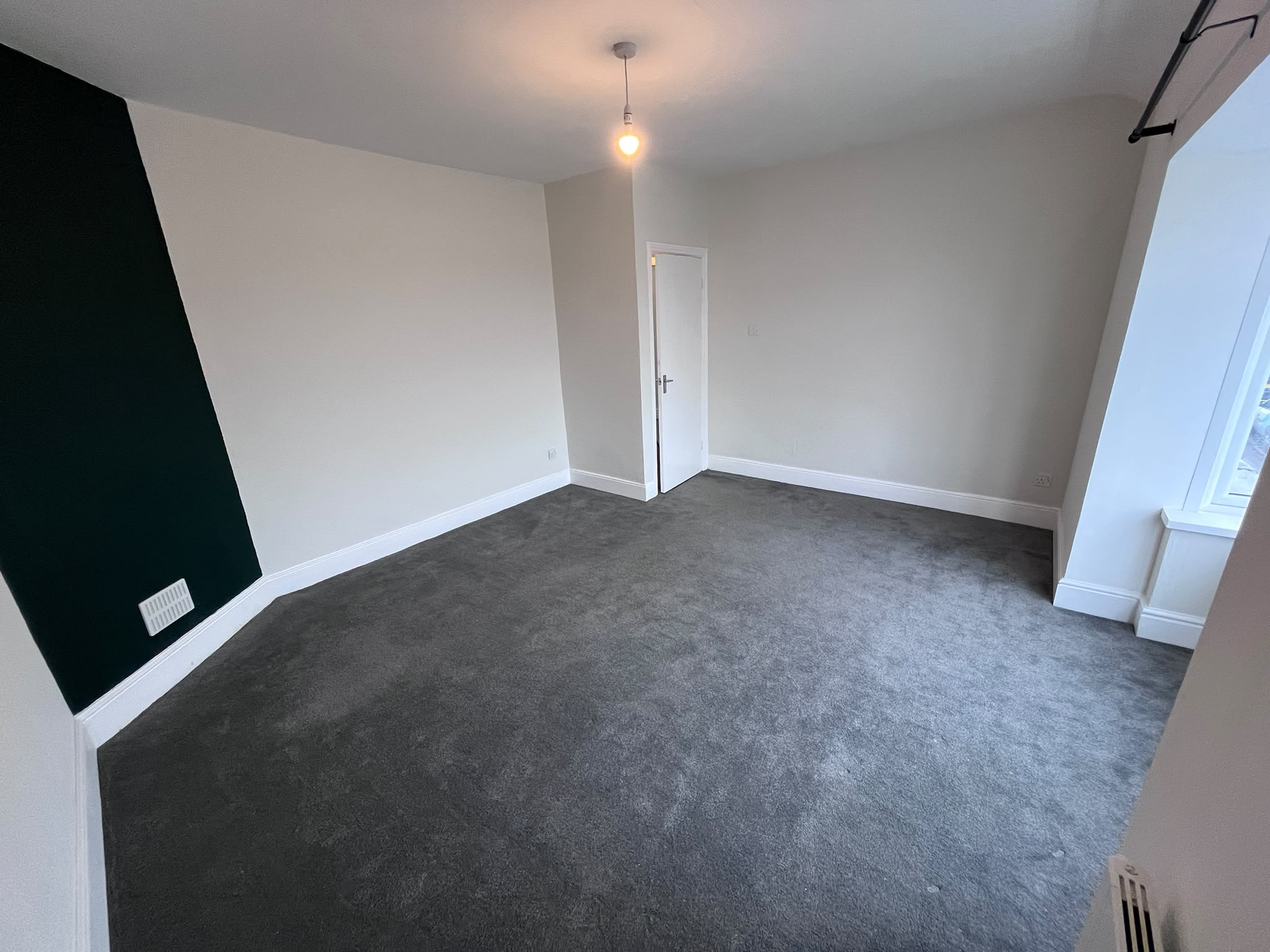 Flat Eversley Road in Swansea