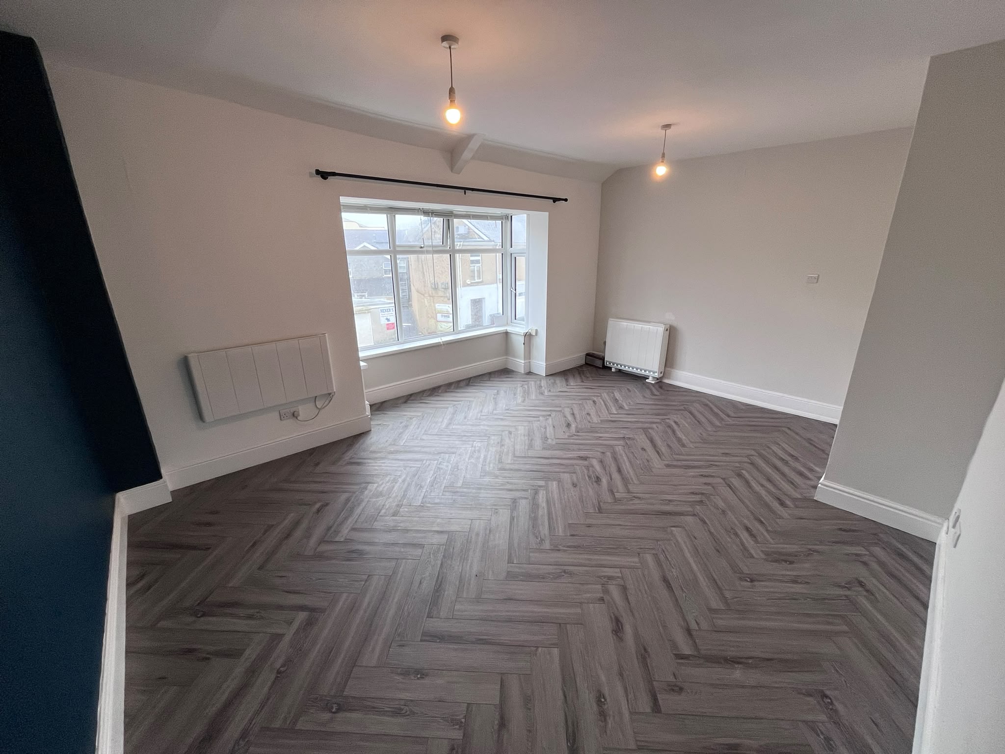 Flat Eversley Road in Swansea