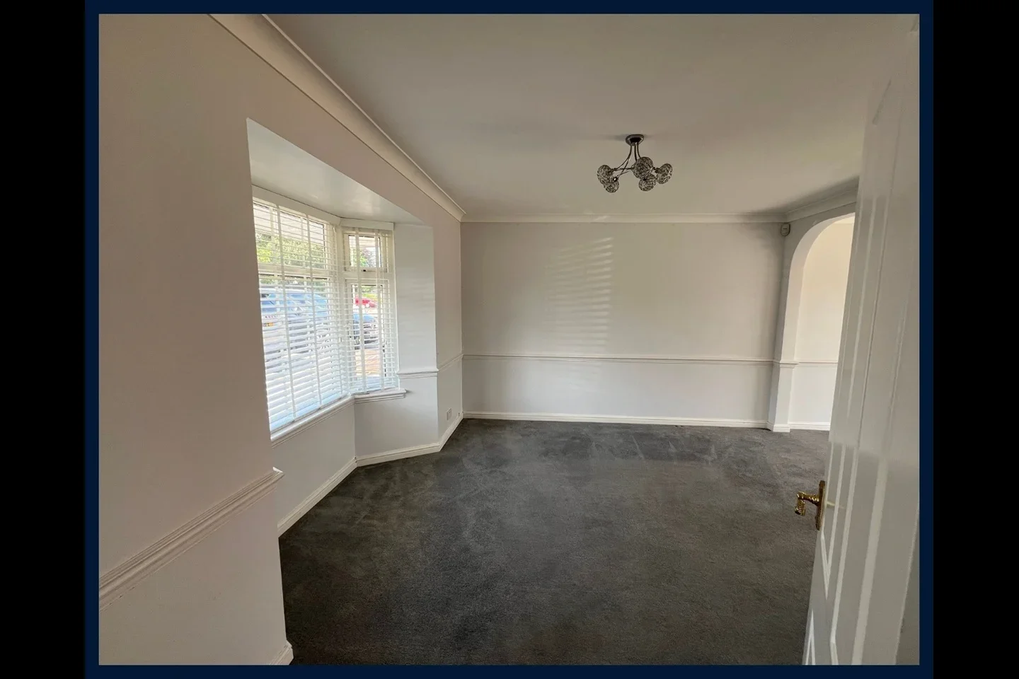House Pegsdon Close in Luton