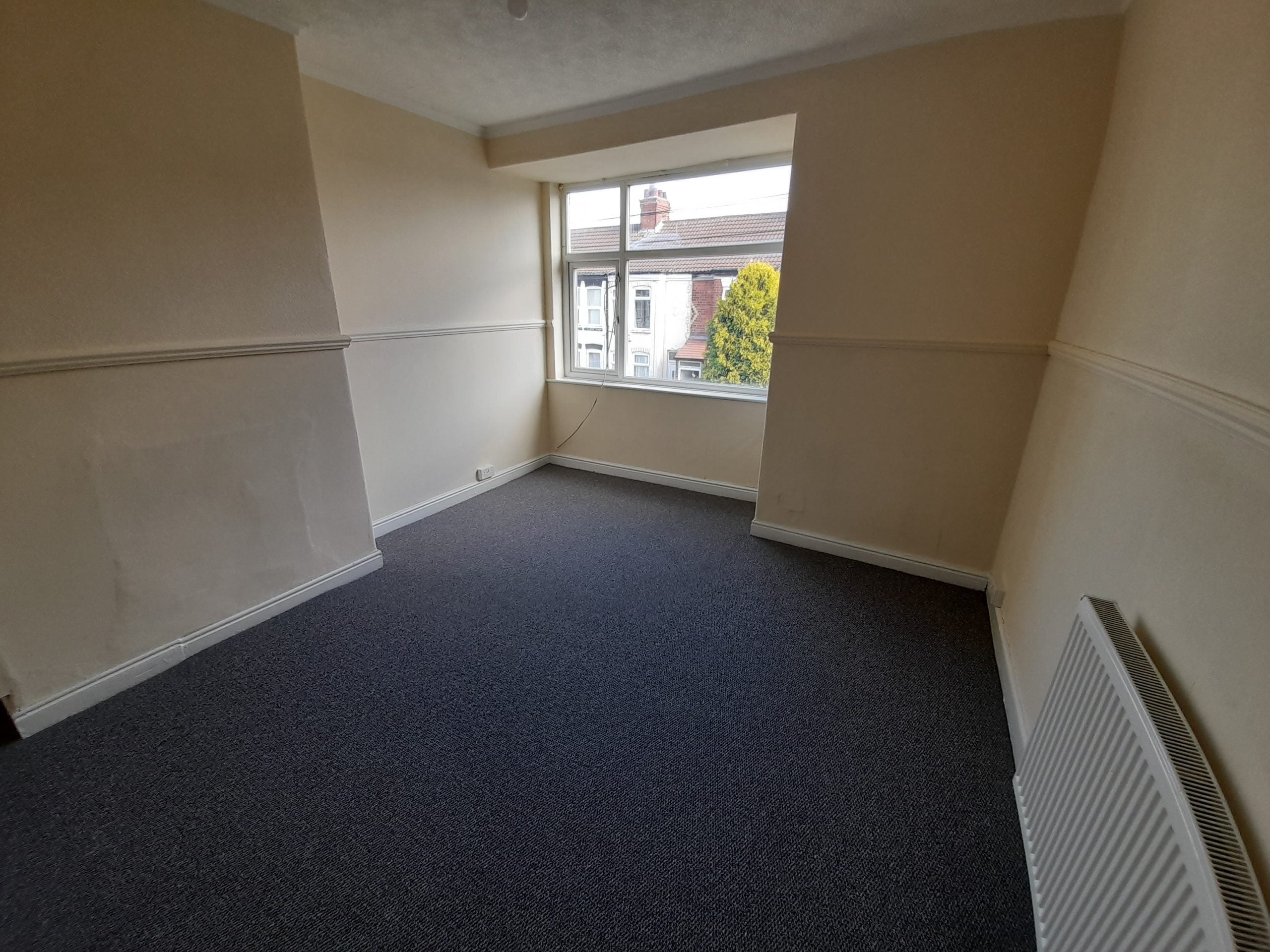 Flat Cyprus Street in Hull