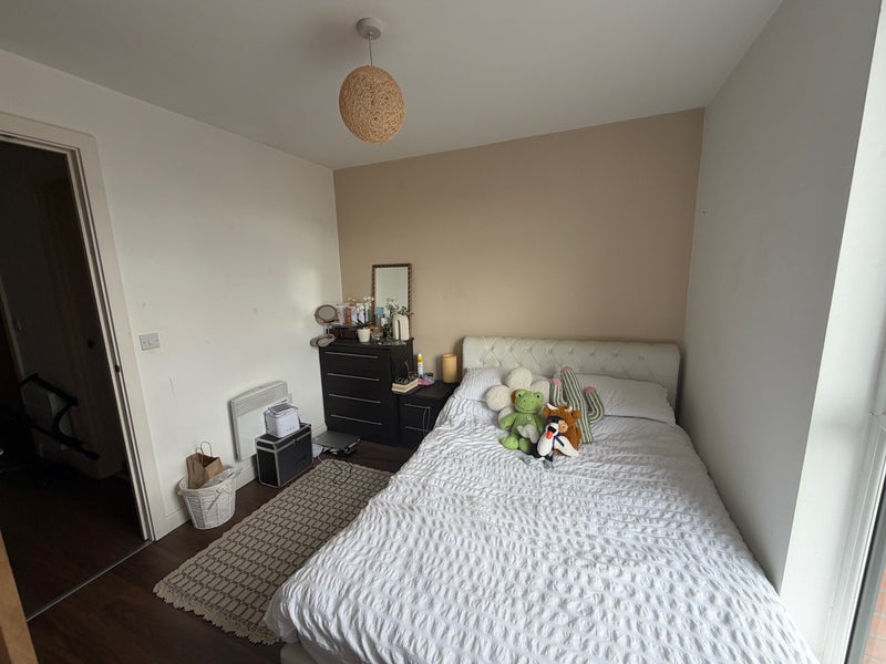 Room Sillavan Way in Salford
