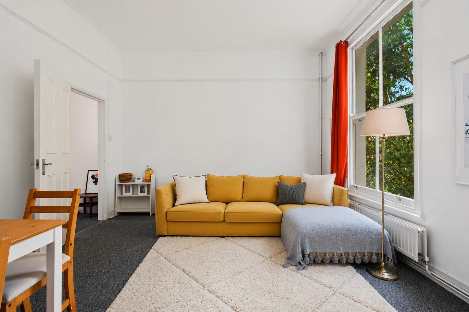 Flat Mildmay Road in Greater London