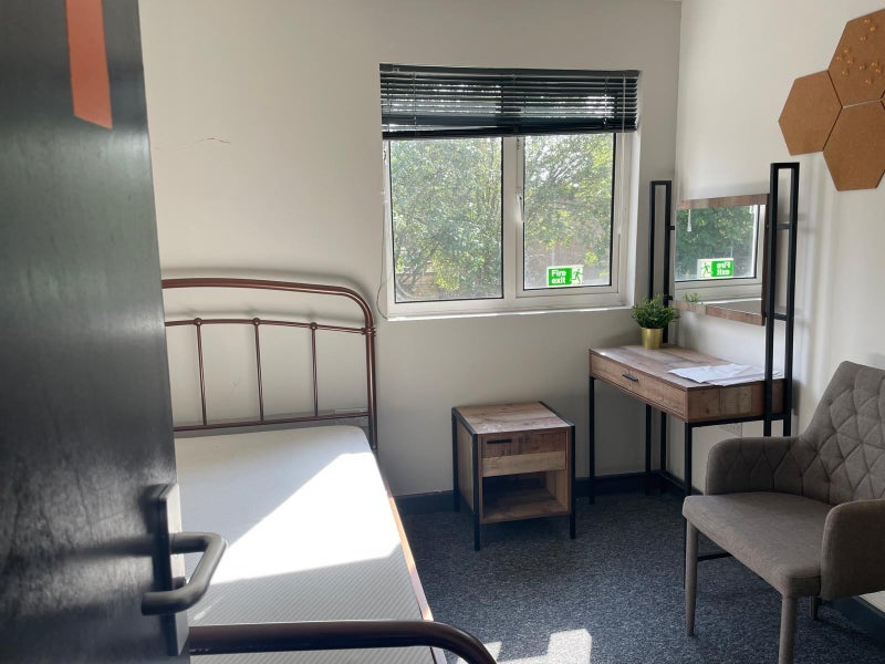 Room Medway in Tamworth