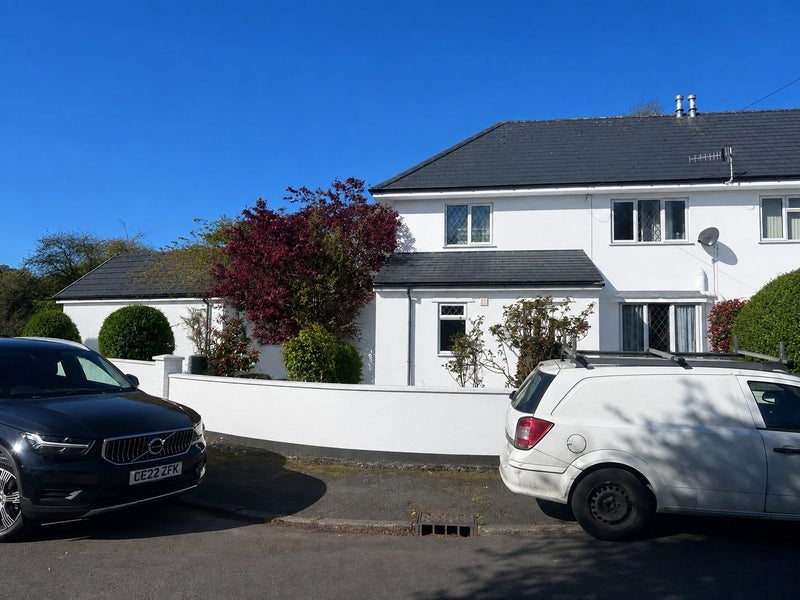 Room Heol Ty Maen in Pontypridd