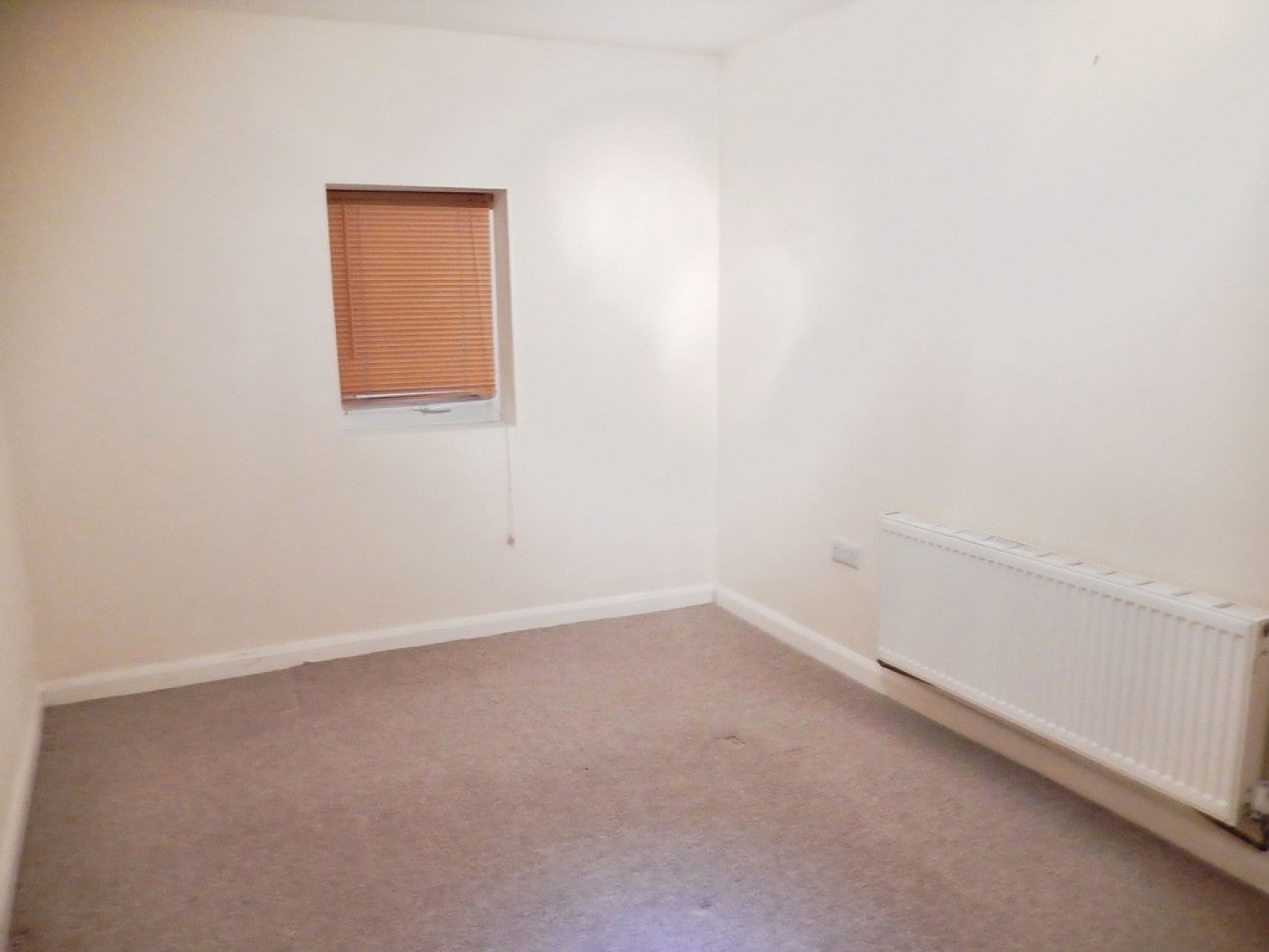 Flat Wintern Court in West Lindsey