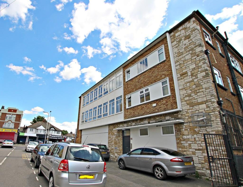 Flat Atlanta Boulevard in Greater London