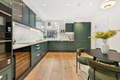 Flat Kynance Place in Greater London