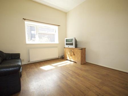 Flat Palatine Road in Manchester