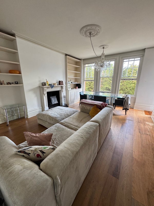 Room Worfield Street in Greater London