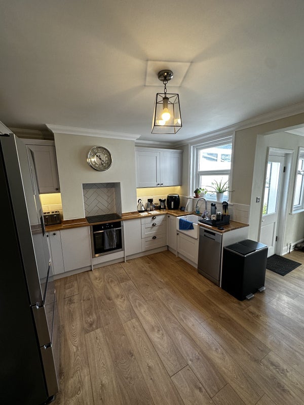 Room Saint Margaret's Road in Poole