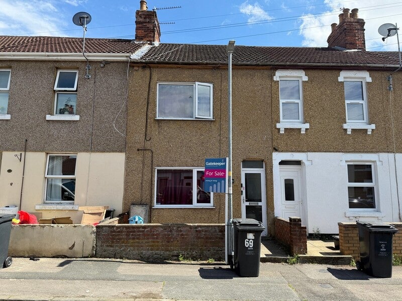 House Redcliffe Street in Swindon
