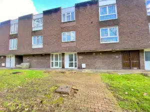 House Everglade Strand in Greater London