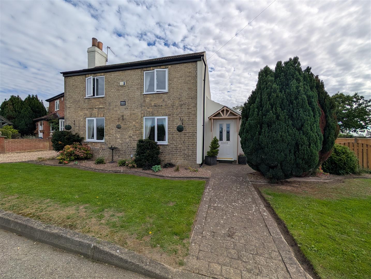 House Main Street in West Lindsey