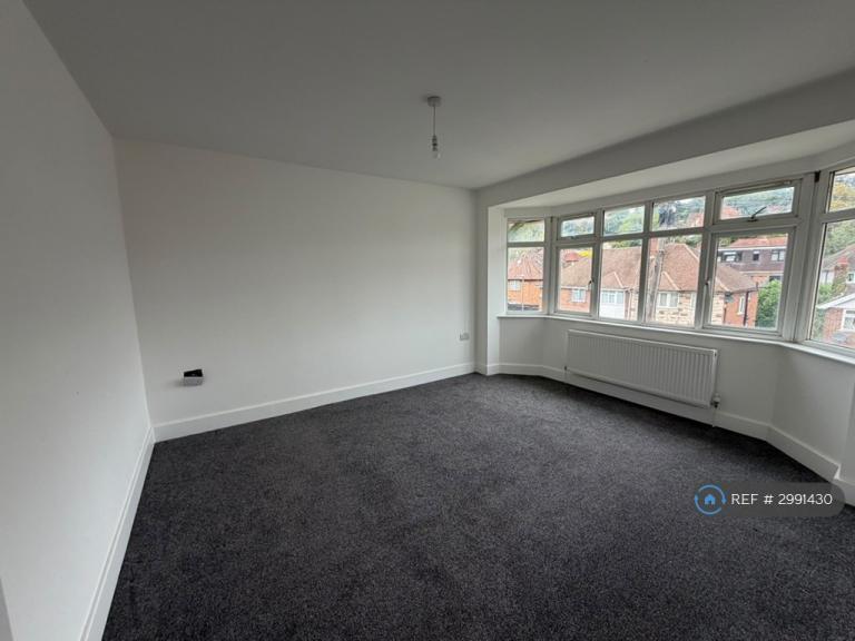 House Bushey Close in High Wycombe