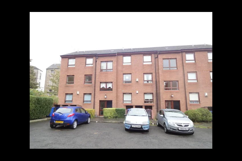 Flat Cross Street in Paisley