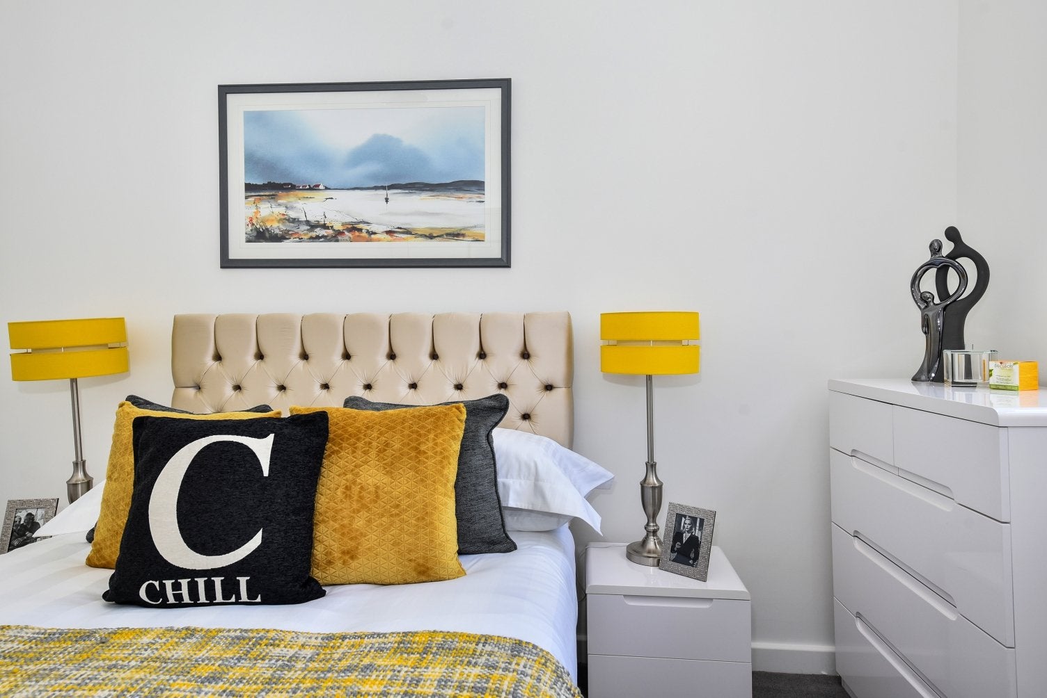 Flat Aitken Road in Greater London