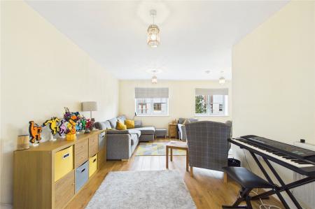 House Northbrook Crescent in Basingstoke and Deane