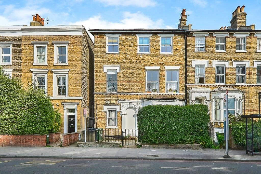 Flat South Lambeth Road in Greater London