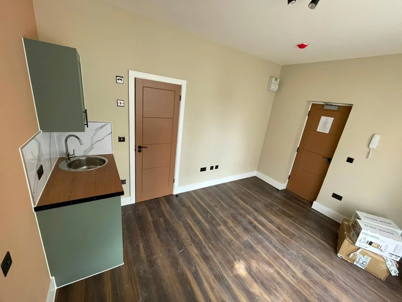 Flat Cobham Street in Gravesham