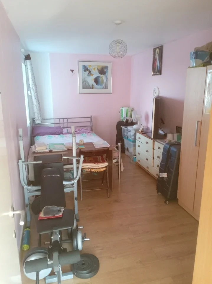 Room Prince Regent Road in Greater London