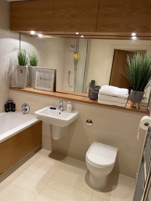 Room Kelso Place in Manchester