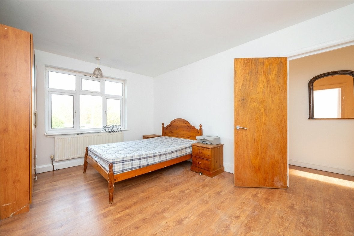 Flat Hatfield Road in St Albans