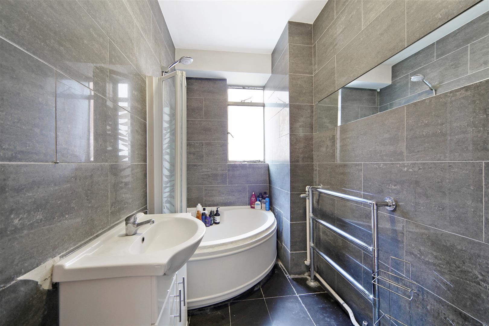 Flat Southampton Row in Greater London