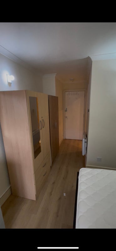 Room Duckett Street in Greater London