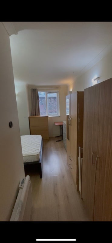 Room Duckett Street in Greater London