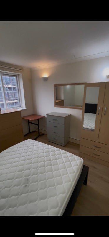 Room Duckett Street in Greater London