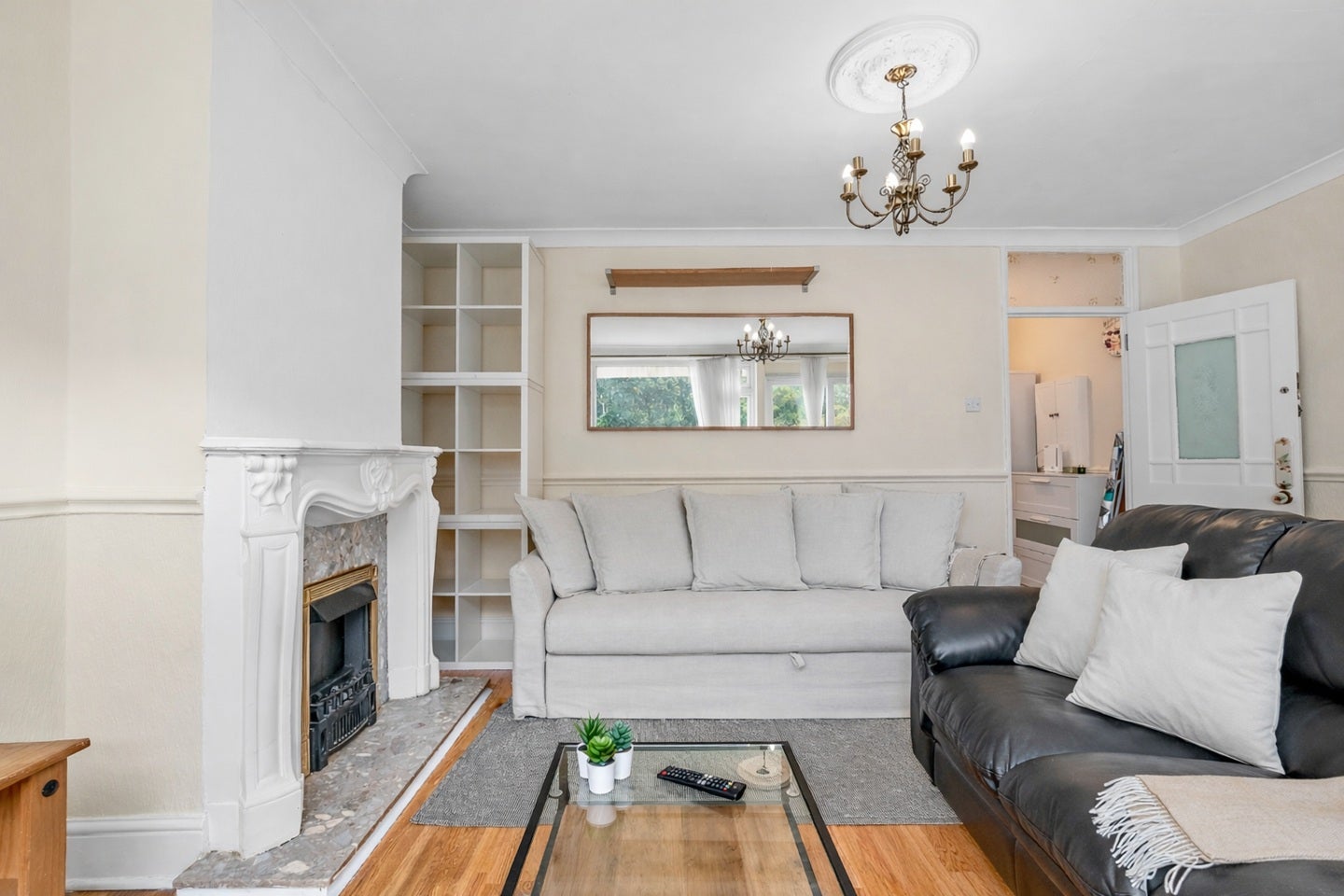 House Aintree Street in Greater London