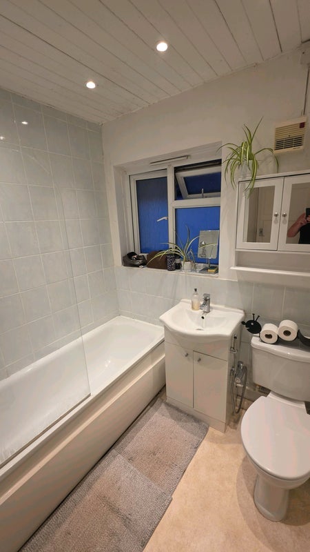 Room Kevington Close in Greater London