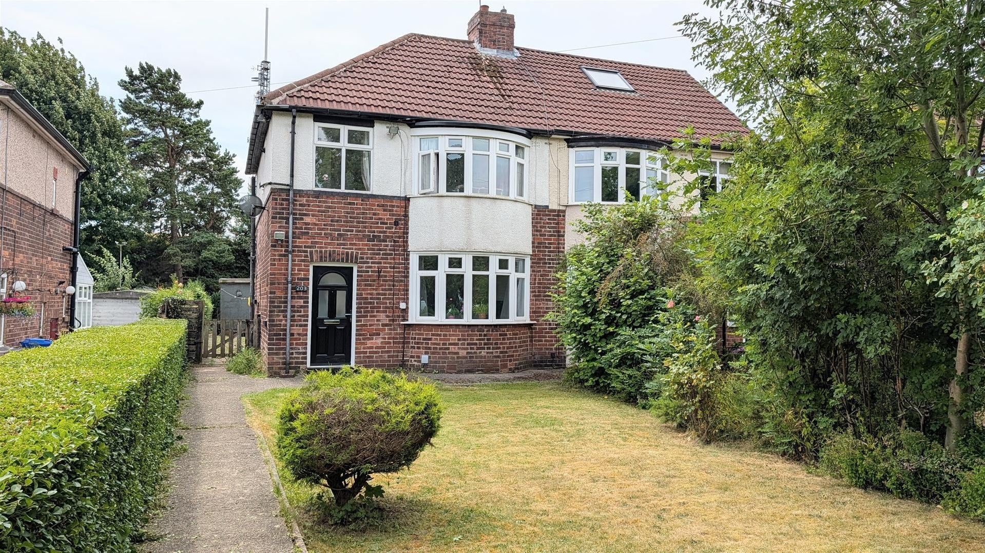 House Lydgate Lane in Sheffield