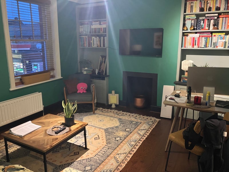 Room Sheen Lane in Greater London