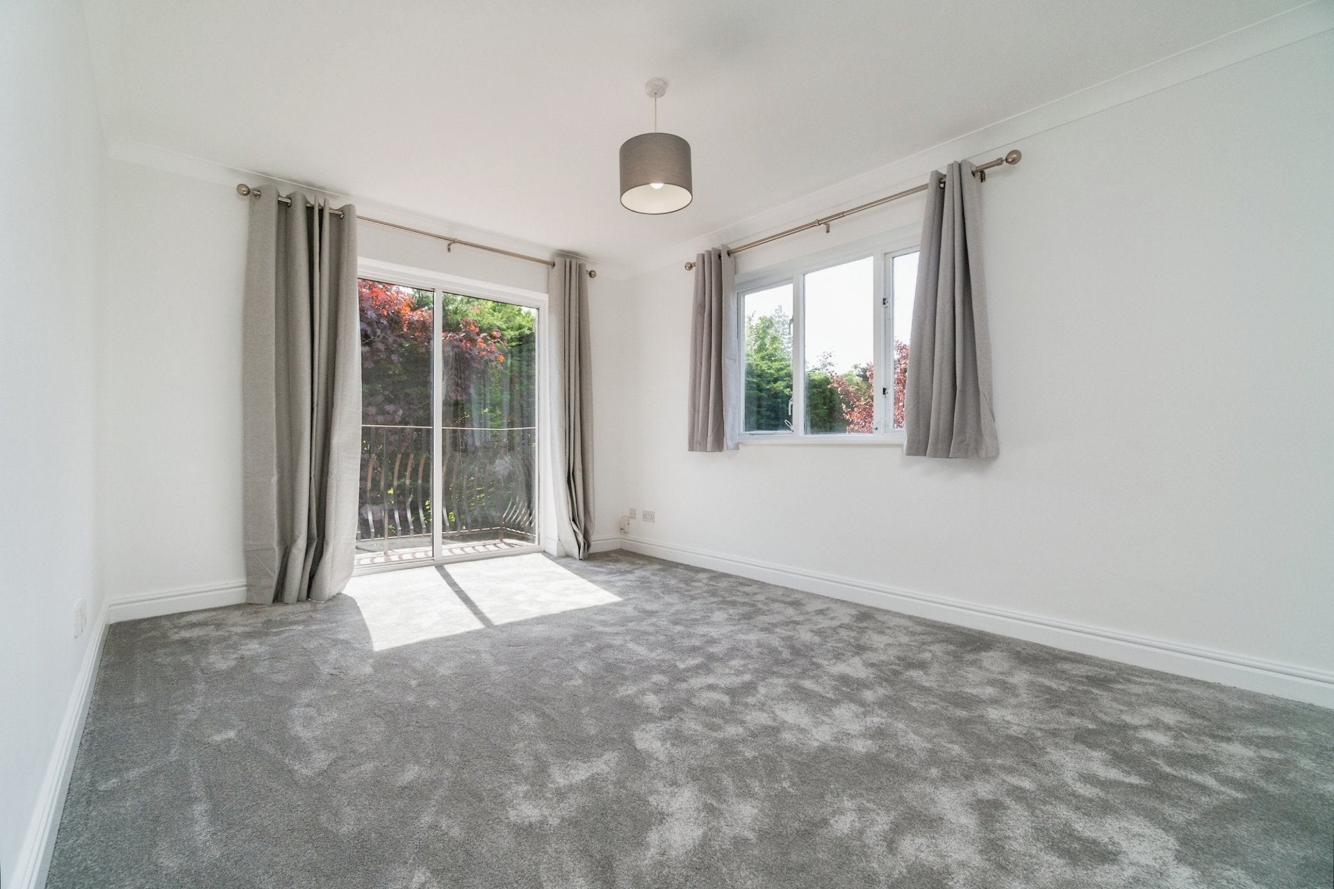 Flat Birchend Close in Greater London
