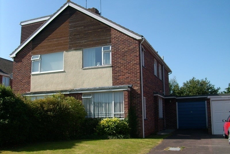 House Wiltshire Close in Taunton