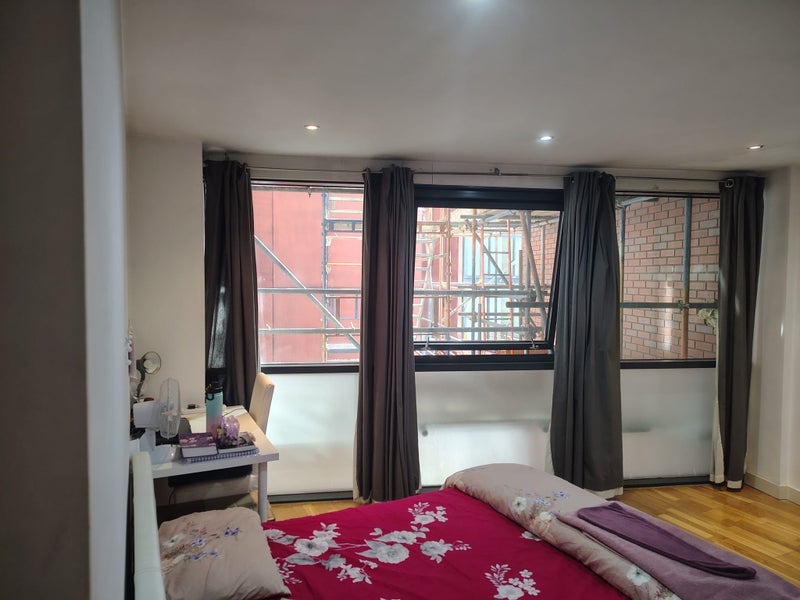 Room Roberts Wharf in Leeds