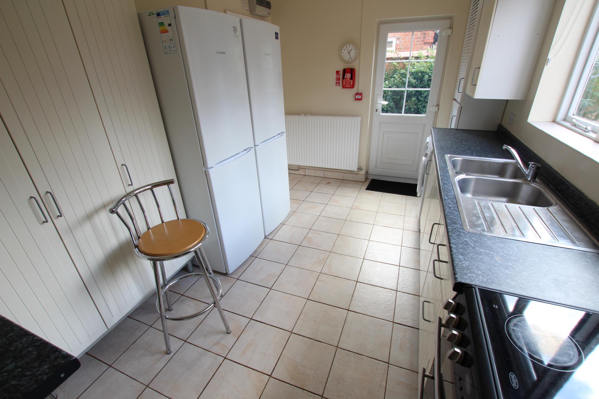 Room Victoria Road in Northwich