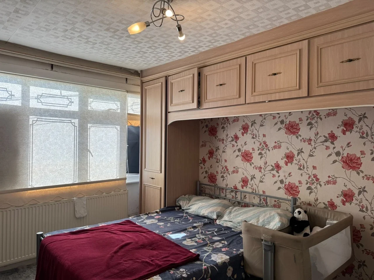 Room Stanley Avenue in Greater London