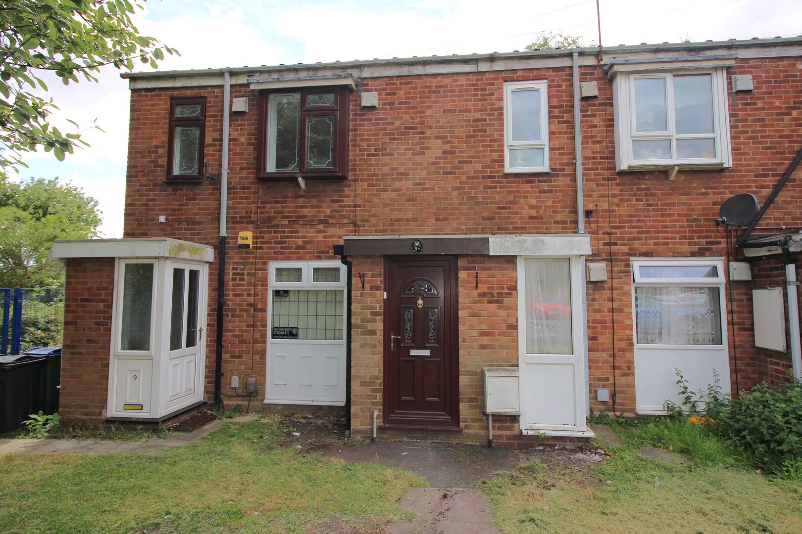 Flat Upper Church Lane in Sandwell