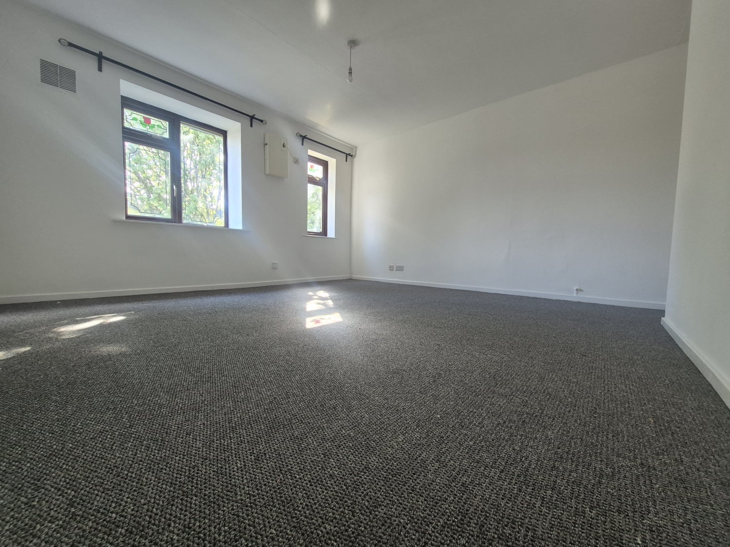 Flat Upper Church Lane in Sandwell