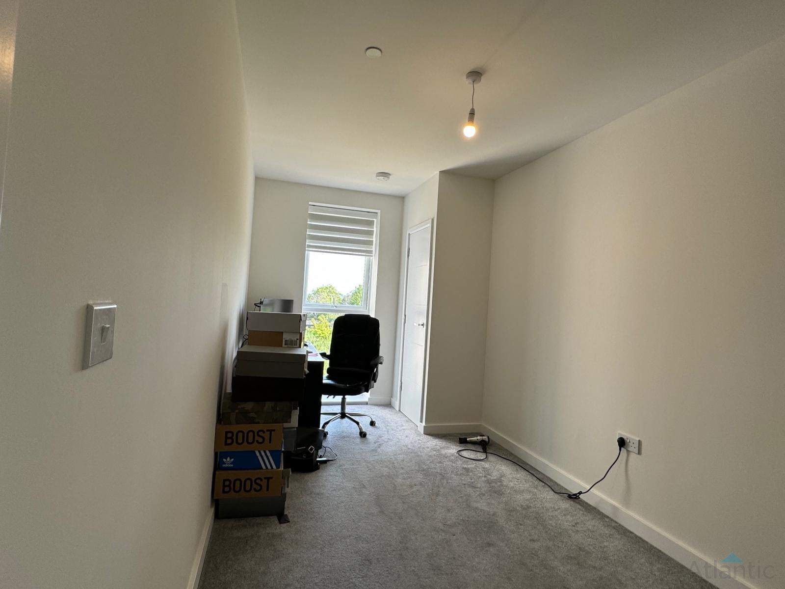 Flat Academy Way in London