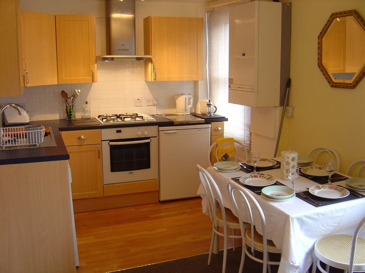 Flat Adelaide Grove in Greater London