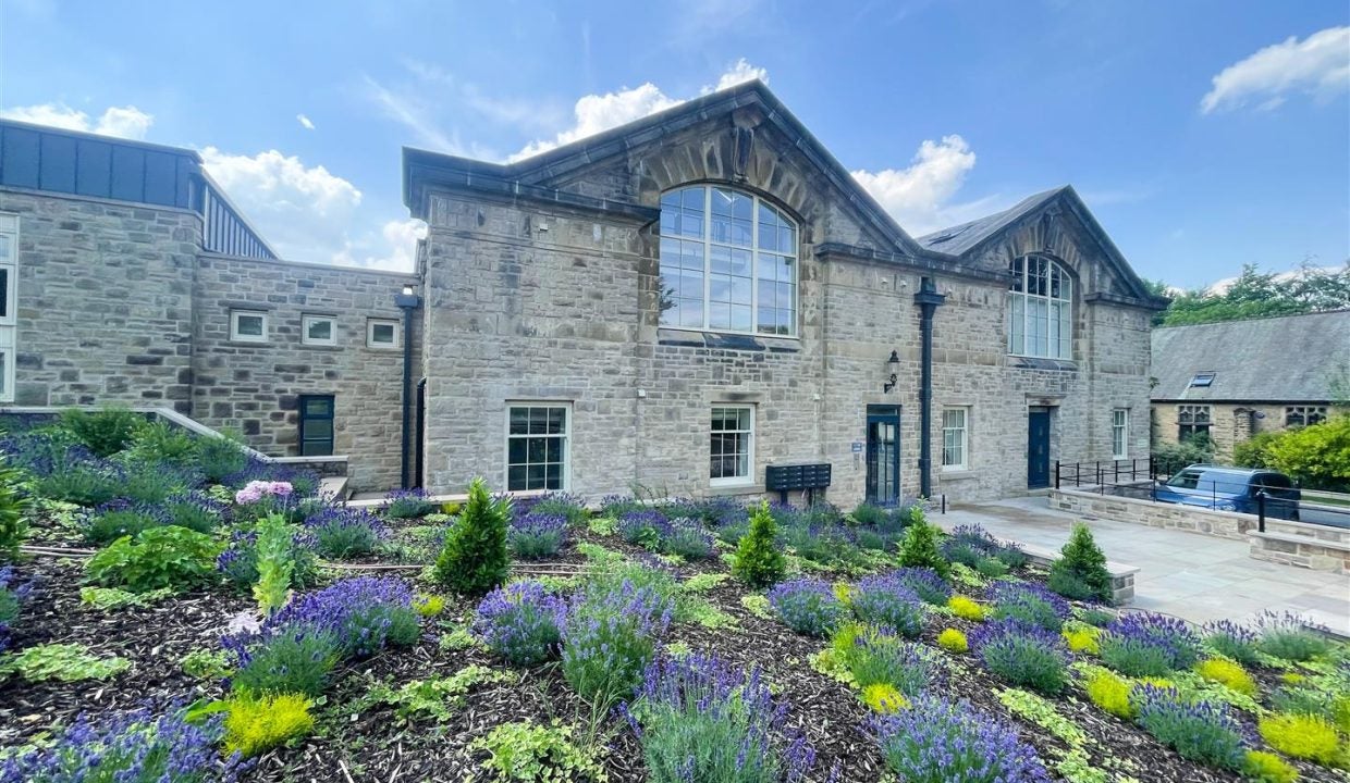 House Plumpton Lane in Sheffield