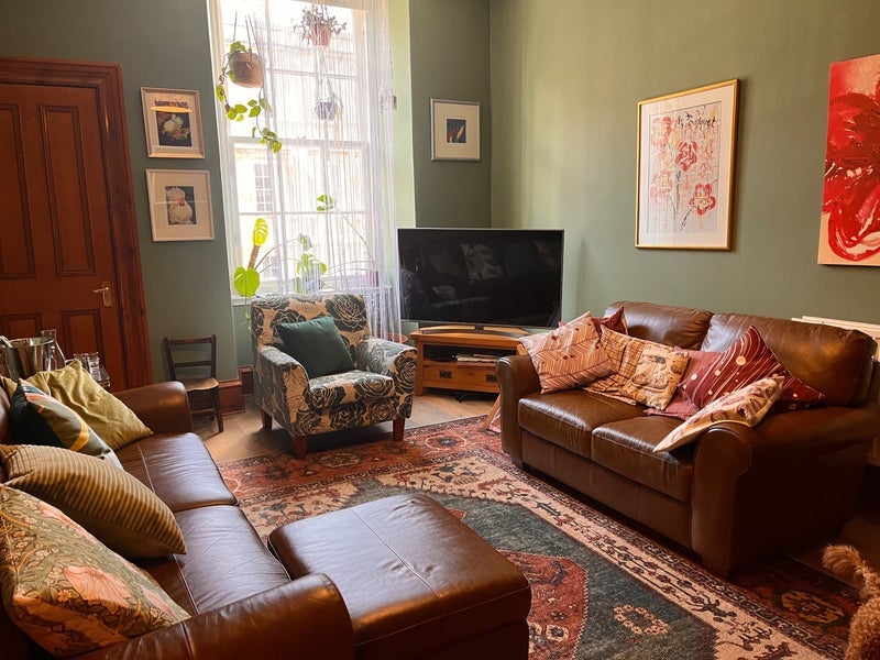 Room Baliol Street in Glasgow