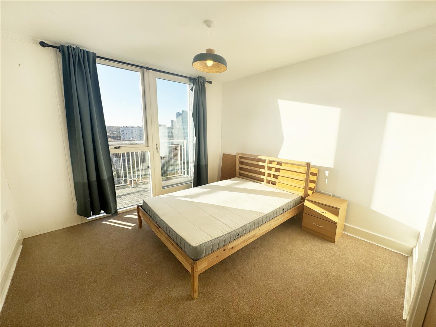 Flat Langley Walk in Birmingham